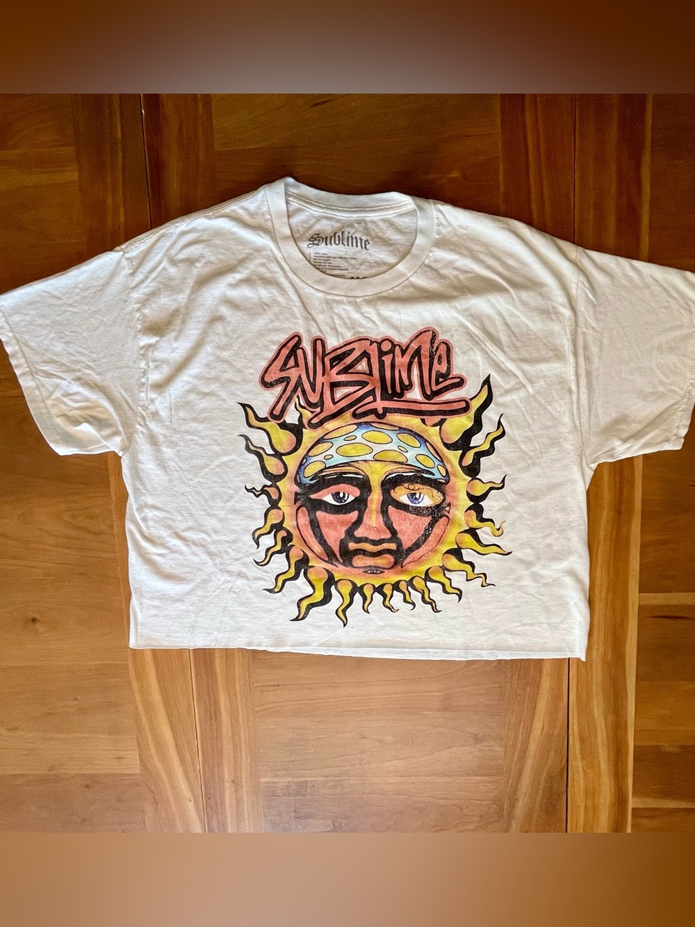 Sublime White Graphic T-Shirt, Cropped, Distressed, M/L Unisex - Picture 2 of 7